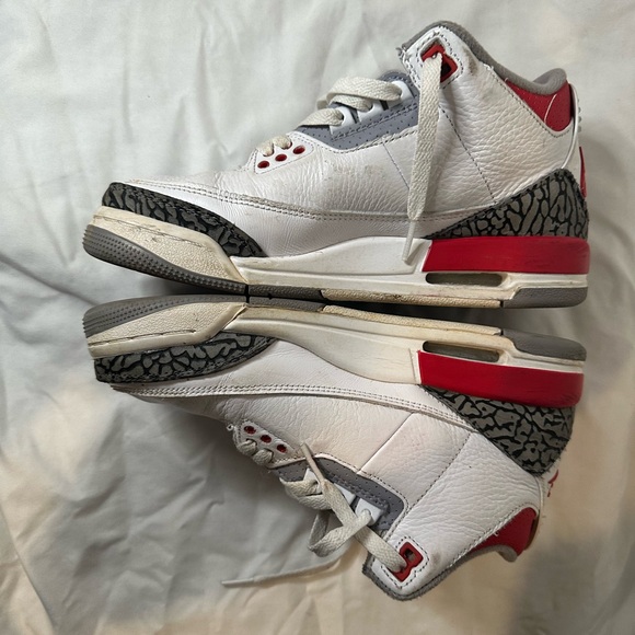 Jordan 3 Fire Red - Picture 5 of 6